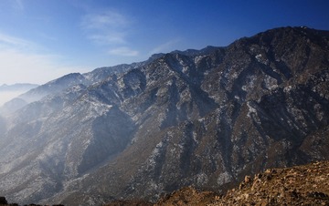 雾气升腾（贺兰山）