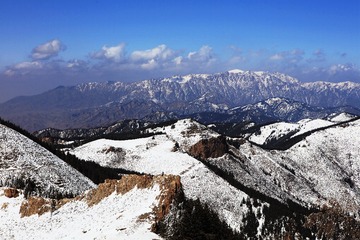 风雪贺兰山