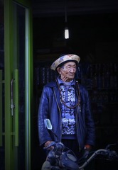 藏族老人
