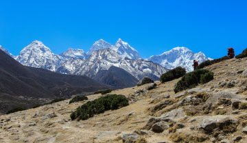 EBC路上，甘地嘉及唐瑟古雪峰
