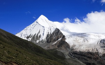 萨普神山之妻子（雪峰）