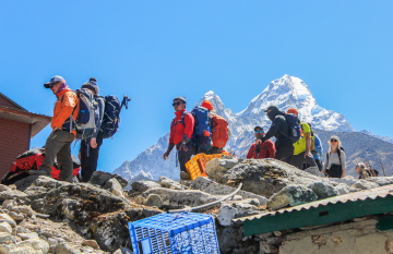 行走在雪域云端