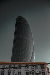 723594