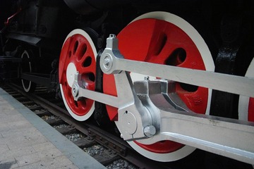 1894346