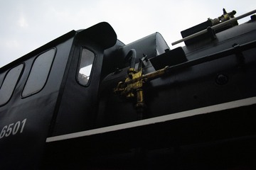 1894348