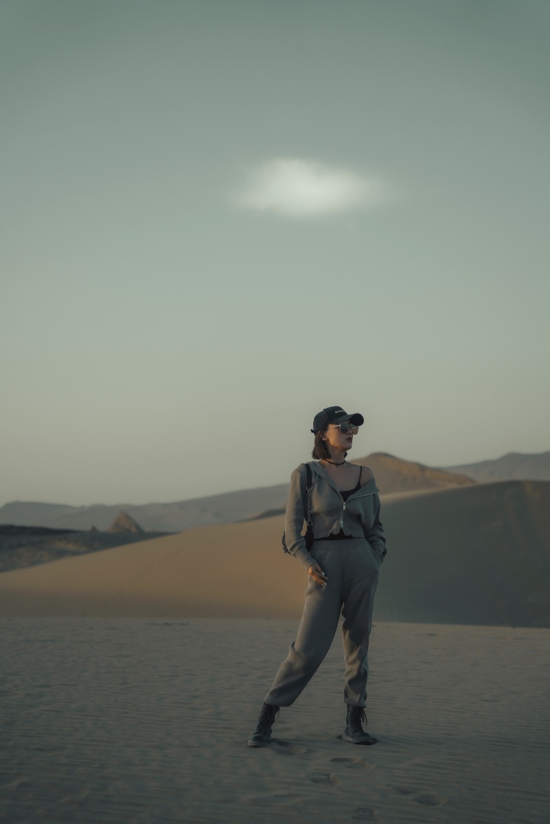 一组日落黄昏沙漠人像