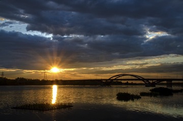 3948540
