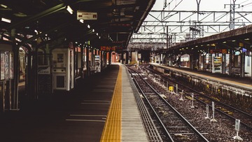 231586