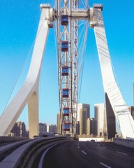 695747