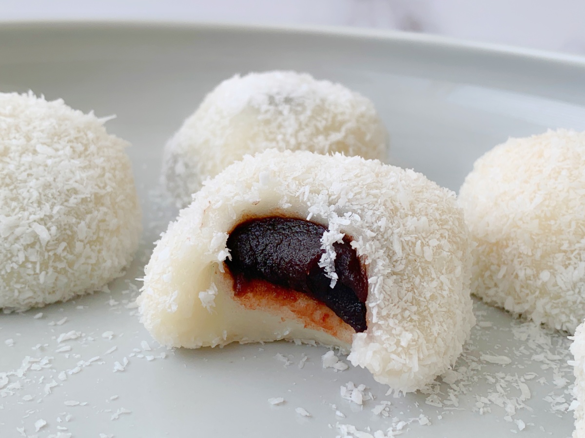 椰丝糯米团自制的才好吃香糯可口