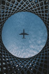 894980