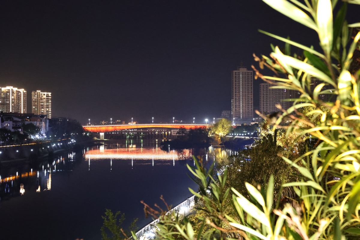 建阳潭城夜景