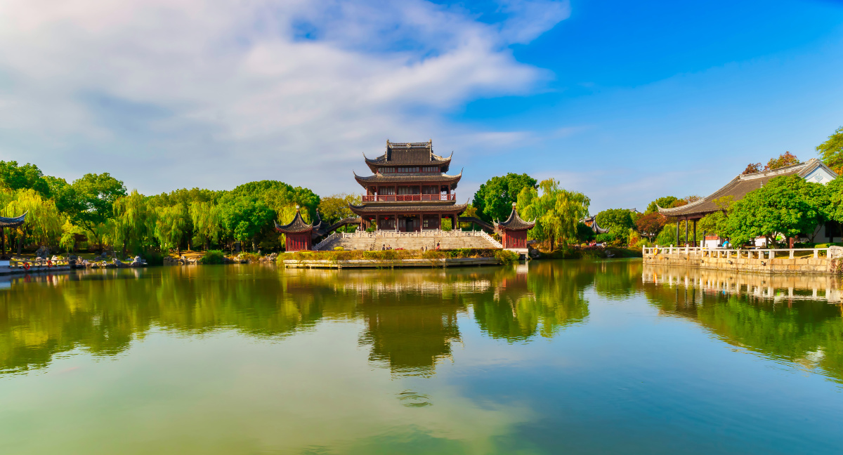 苏州盘门景区遥望丽景楼