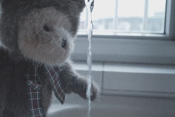 133127