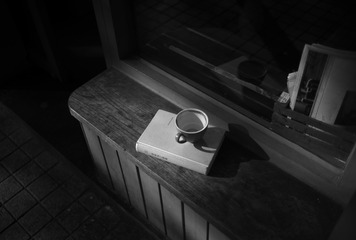 001