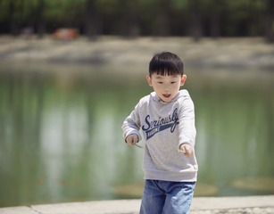001