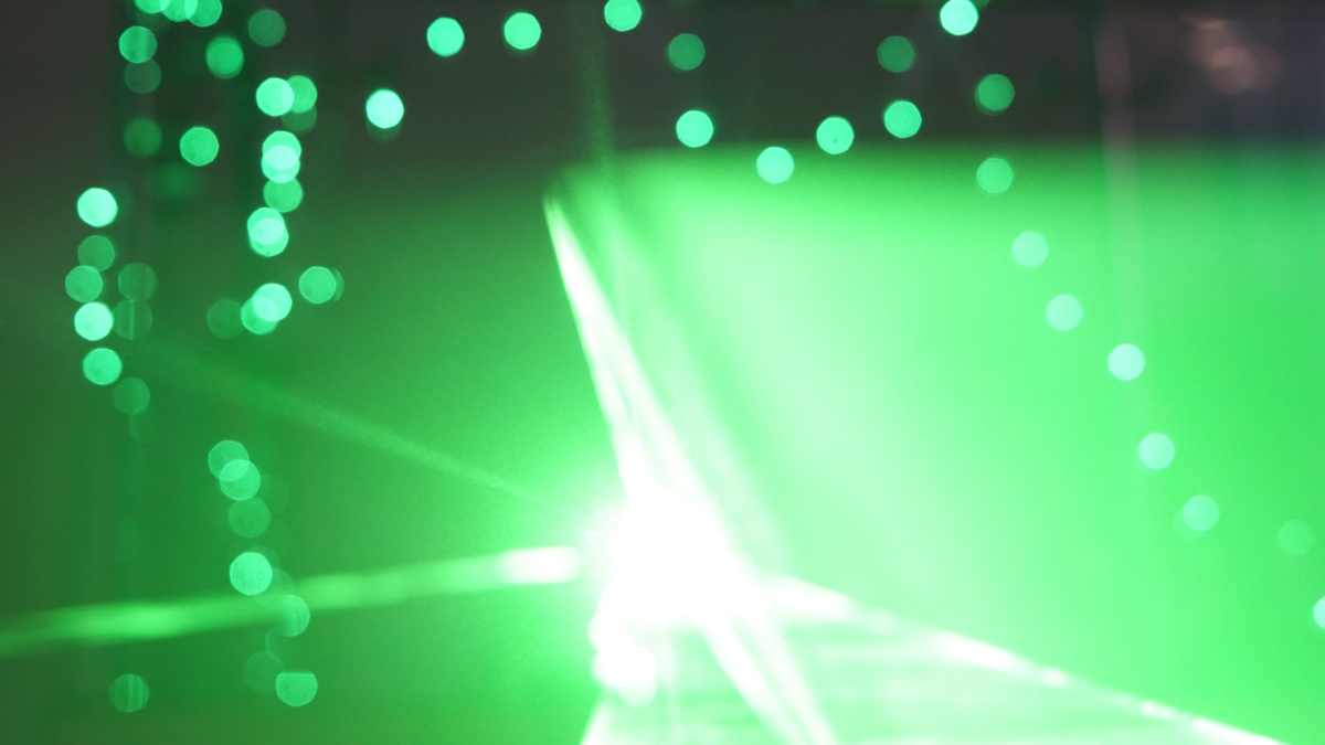 电光幻影今天的主角也是路灯