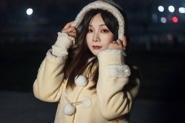 001