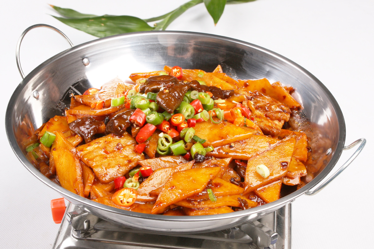 干锅肥肠土豆片 - 唐唐风 - 图虫