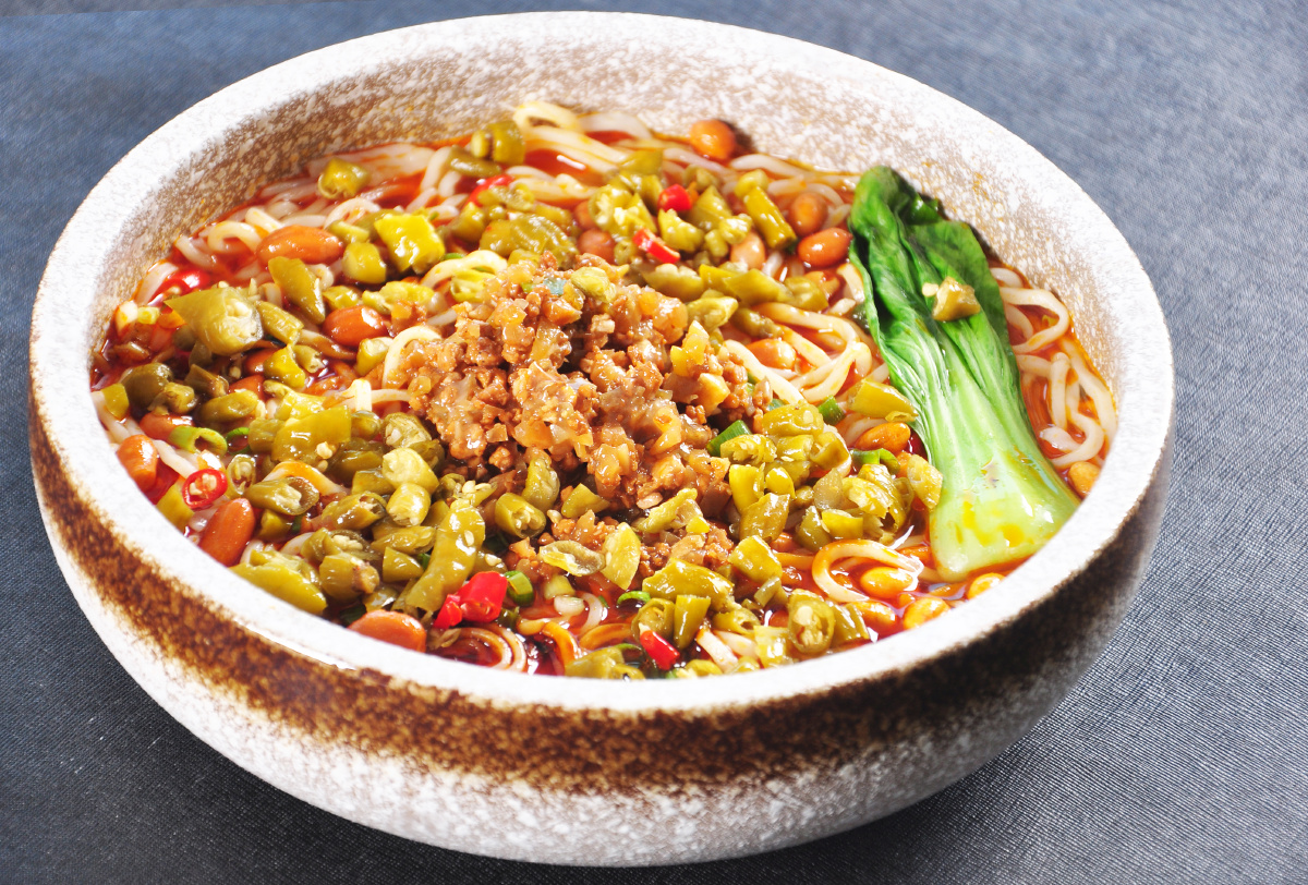 酸豆角肉沫小面