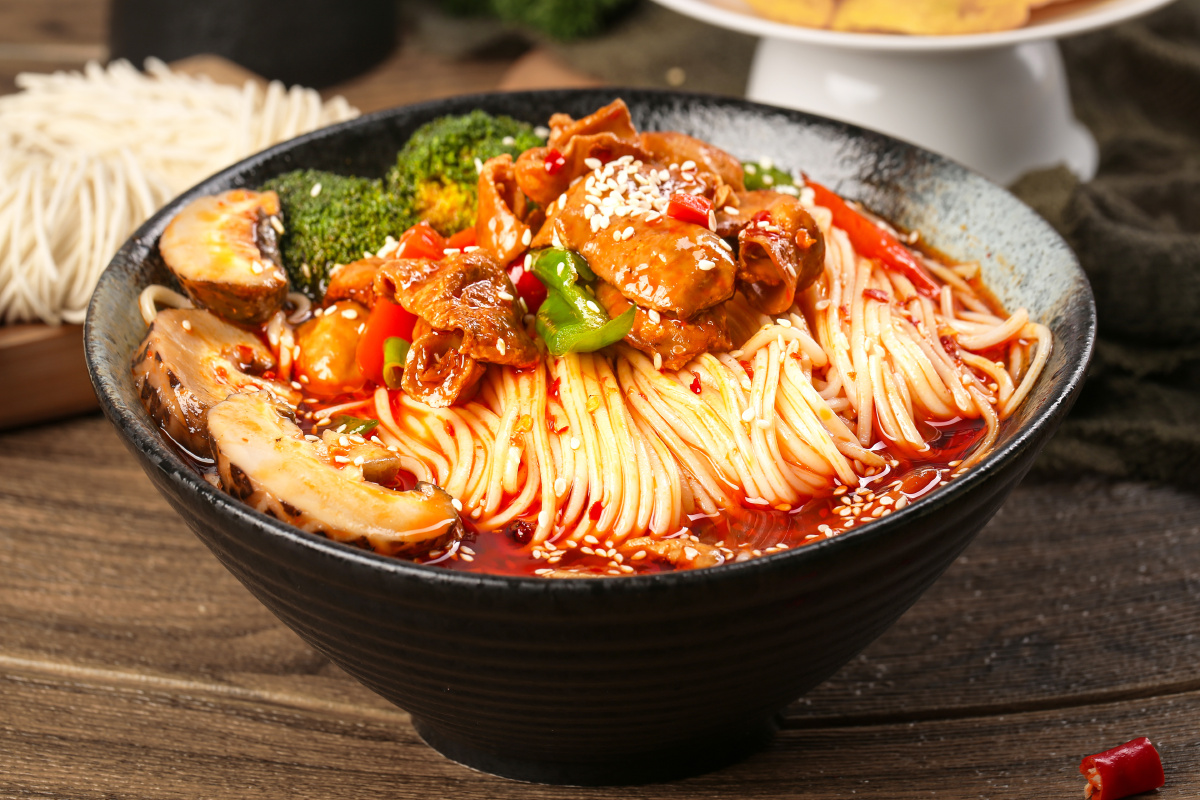 麻辣肥肠面