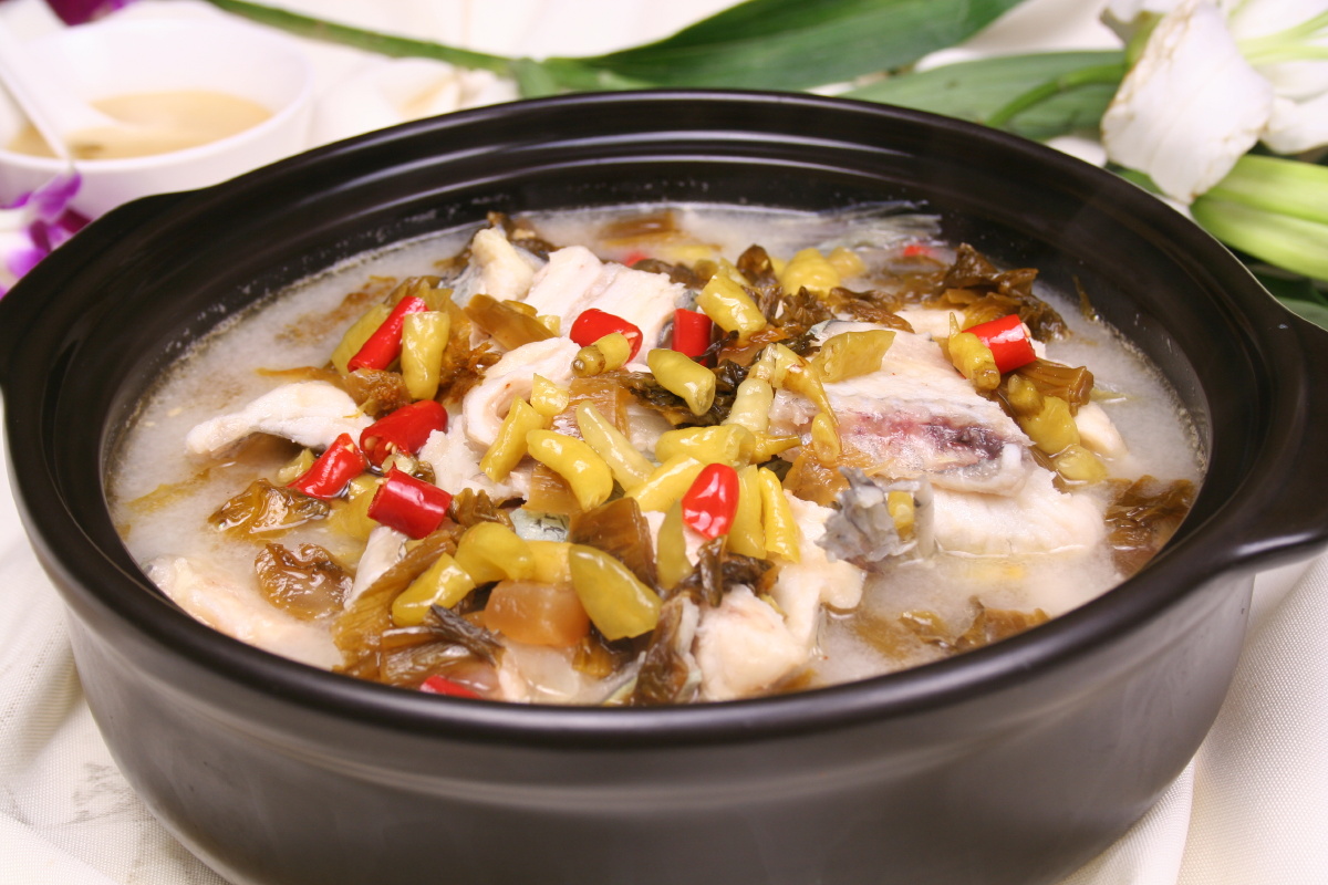 酸菜鱼煲