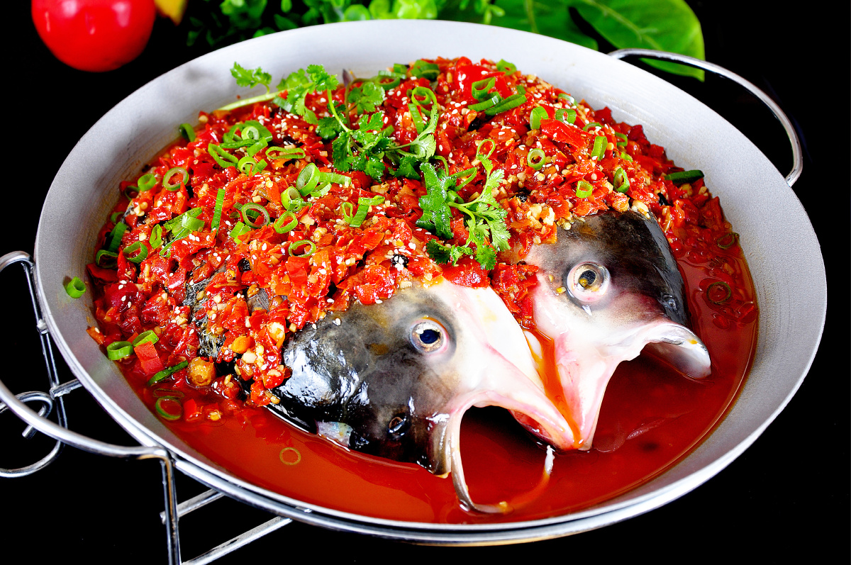 锅仔剁椒鱼头