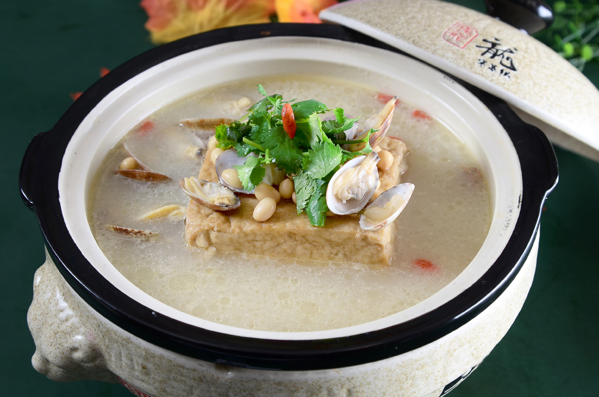 花甲炖豆腐