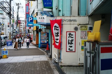 001