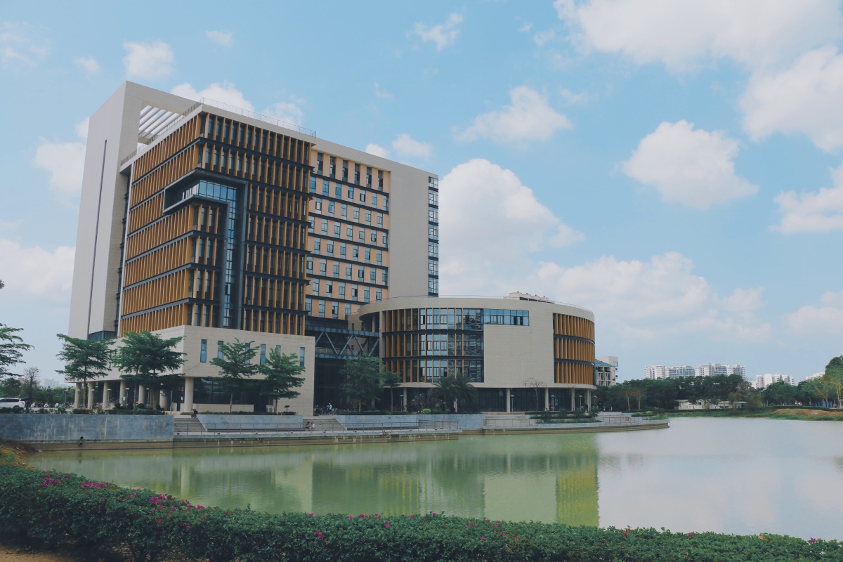 海南最美图书馆——海南热带海洋学院图书馆 今天给大家介绍的这个