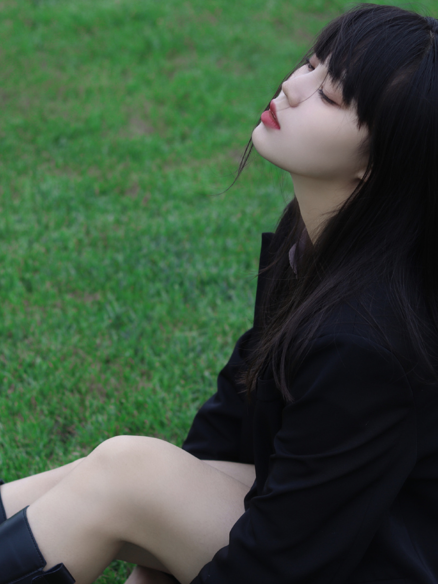 74人分两类迷人乏味校园约拍草坪情绪出镜晗晗后期胡胡