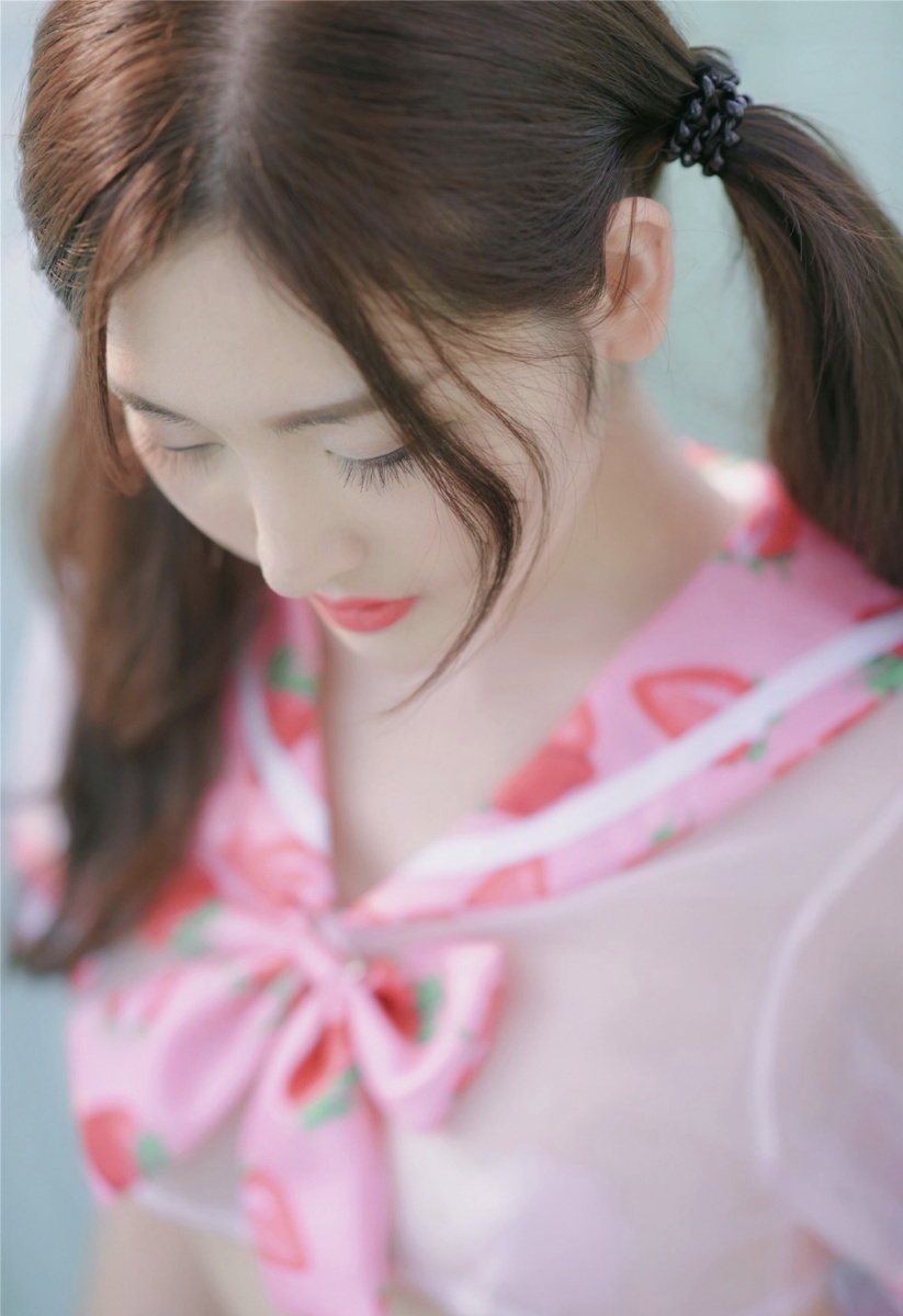 漂亮的邻家妹妹