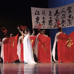 2006年山东第一届老年产业博览会上的文艺表演13