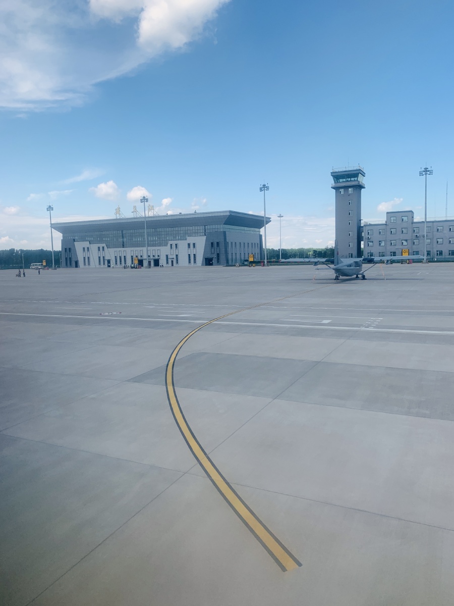 大连出发打卡我国最东的建三江机场夏日东北平原航拍之旅
