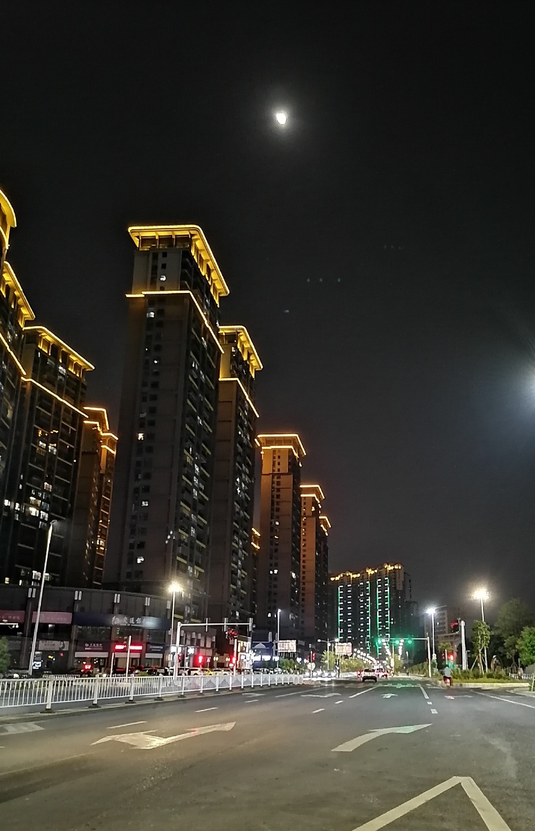 一揭阳市榕江西湖景点二城市夜景三蜜蜂采蜜