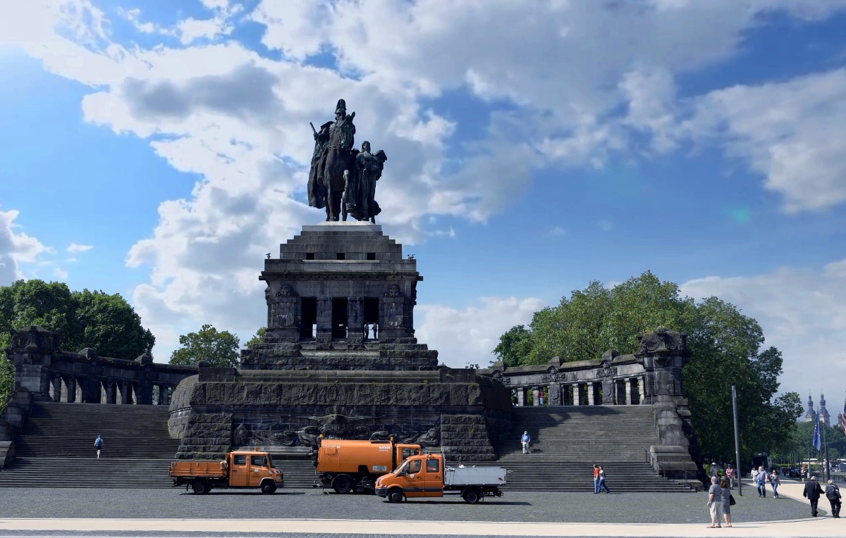 德国之角雕塑作品