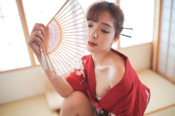 001