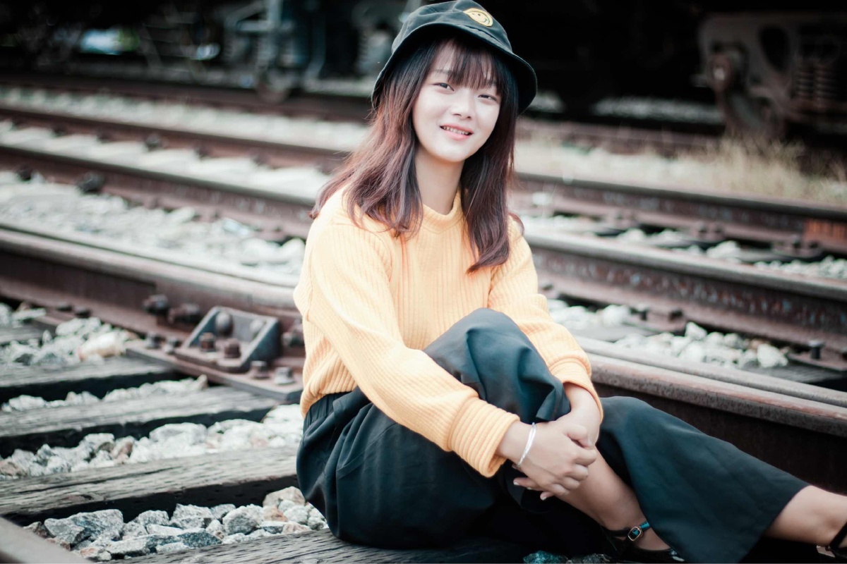 铁轨少女 - 小曾同学哟 - 图虫