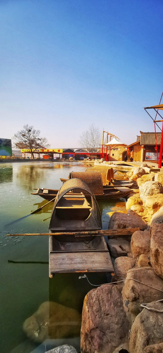 尧乡古镇小溪边