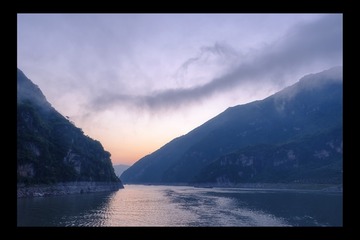 三峡日出 (1)