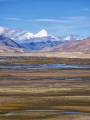 湿地雪山