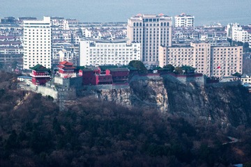 3854996