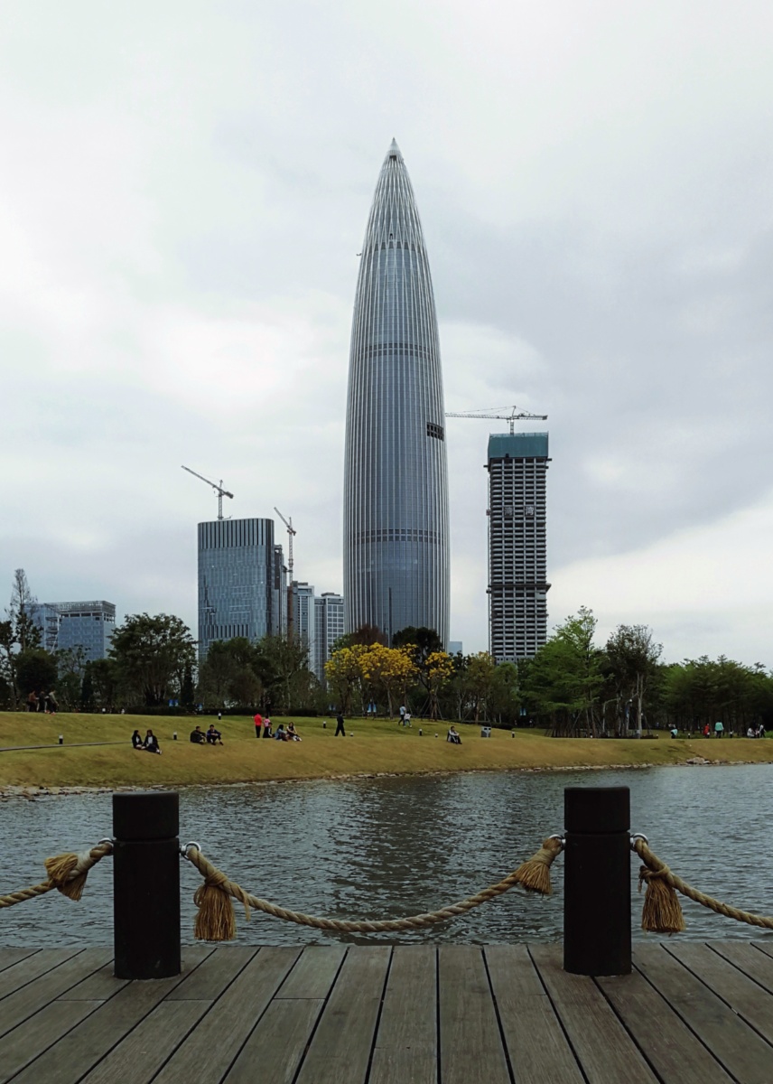 华润大厦 :春笋