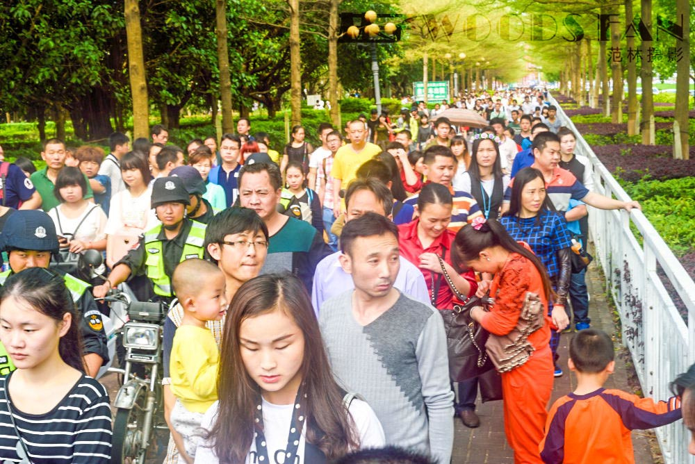 深圳福永凤凰山风景区的节假日的人山人海