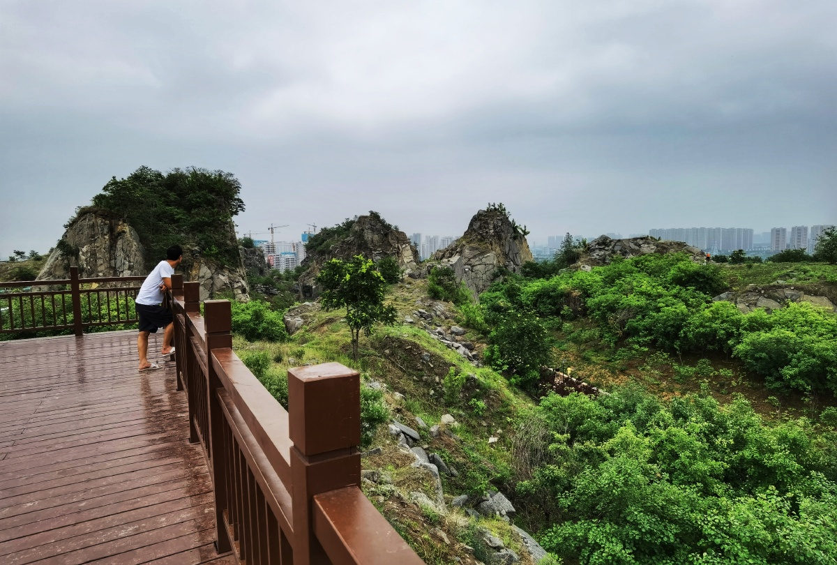 卧牛山天下泉城