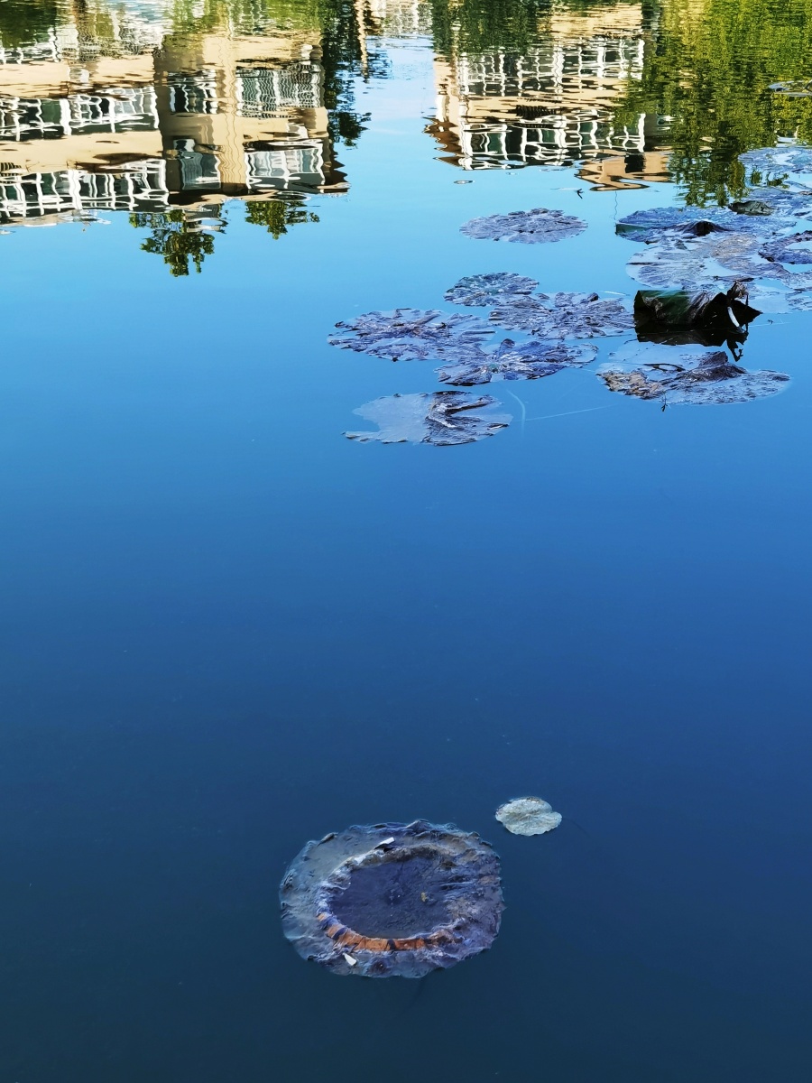 无影潭天下泉城