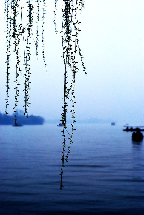 烟雨西湖
