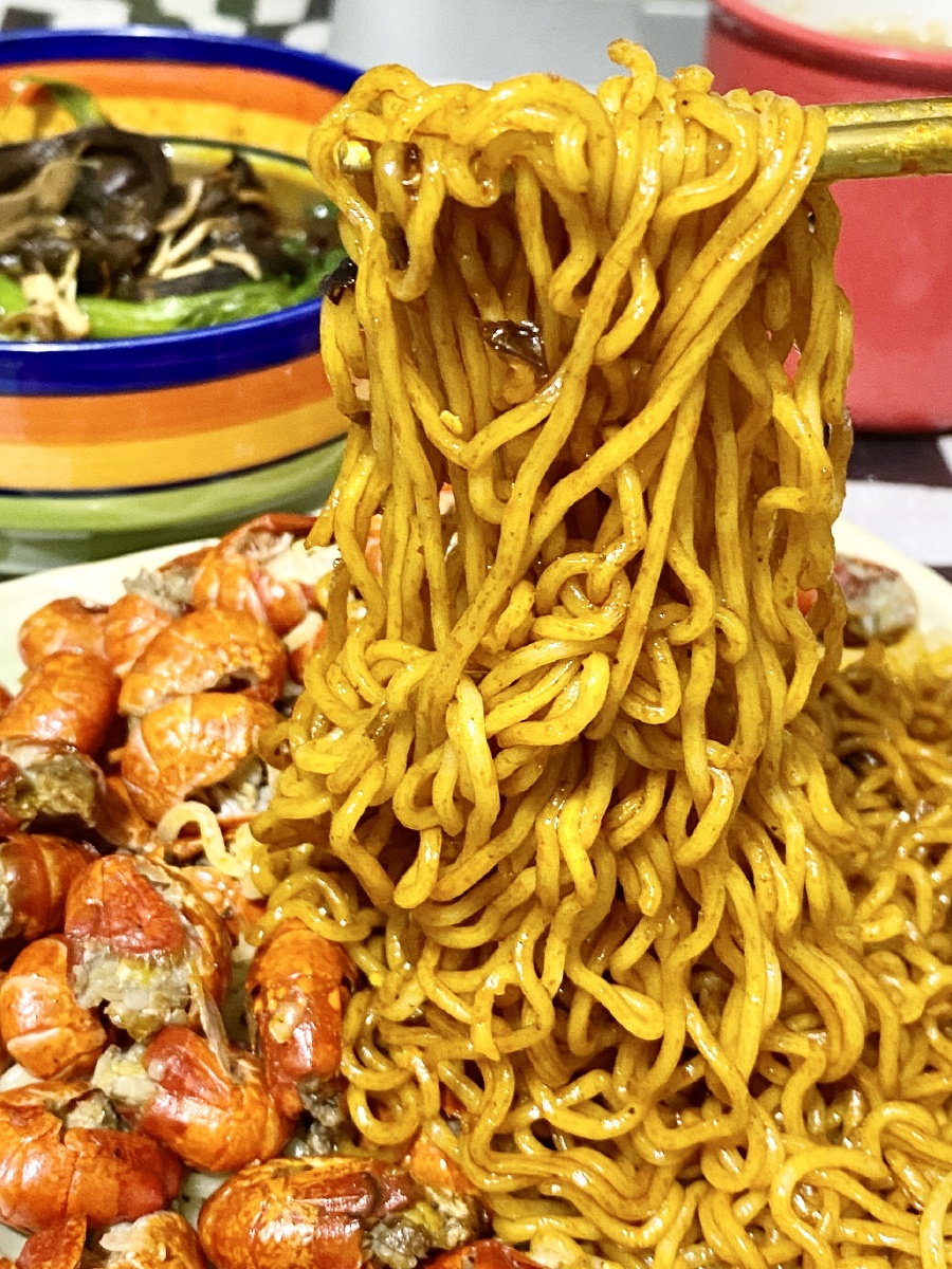 罗云熙版08虾尾火鸡面