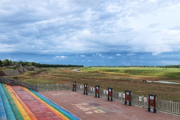 190022