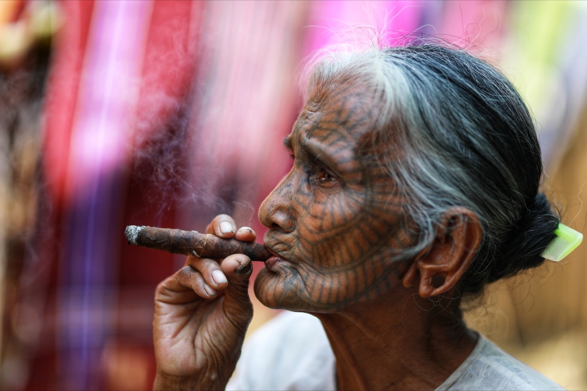 最后的纹面人她们应该被记录